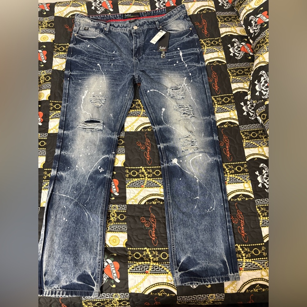Slim Straight Men's Distressed Blue Jeans with Paint-Splatter